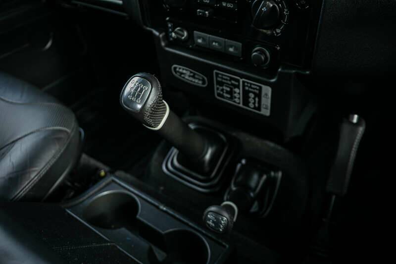 Bild 27/31 von Land Rover Defender 90 "40th Anniversary Overfinch" (2016)