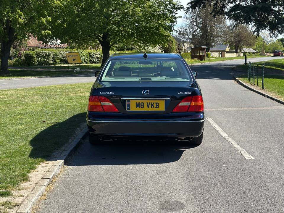 Afbeelding 7/50 van Lexus LS 430 (2002)