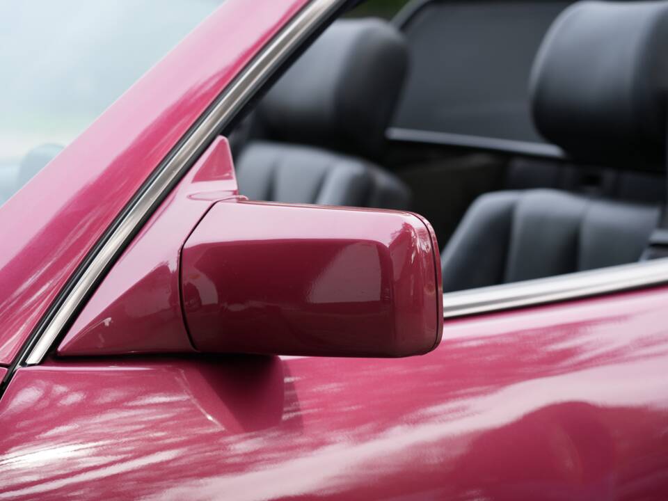 Image 34/95 of Mercedes-Benz 300 SL (1993)