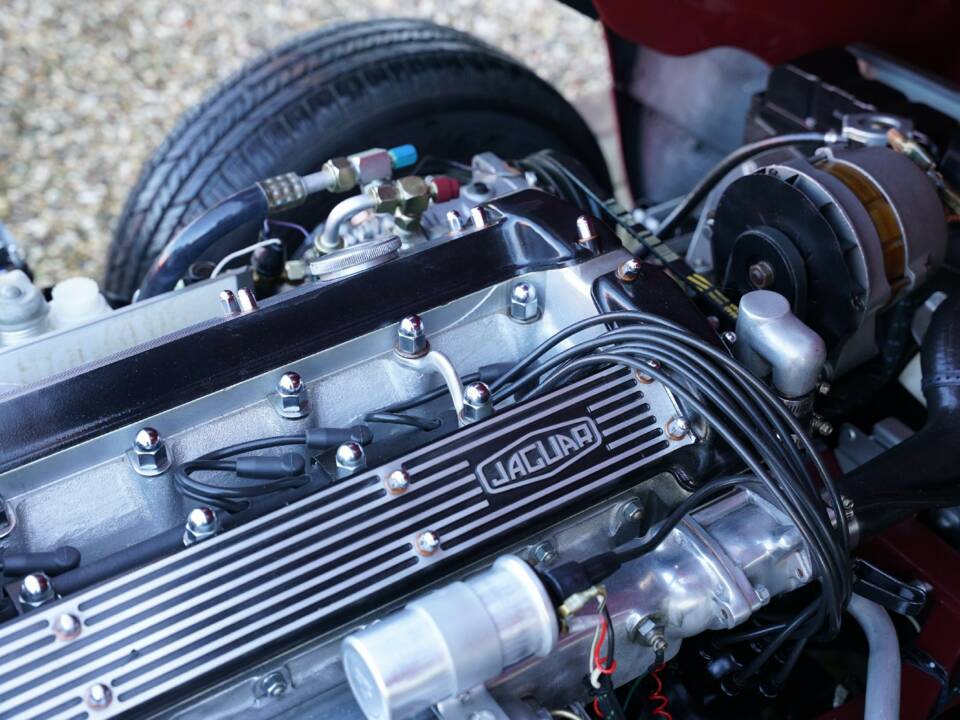 Imagen 18/50 de Jaguar E-Type 3.8 "Lightweight" (1968)