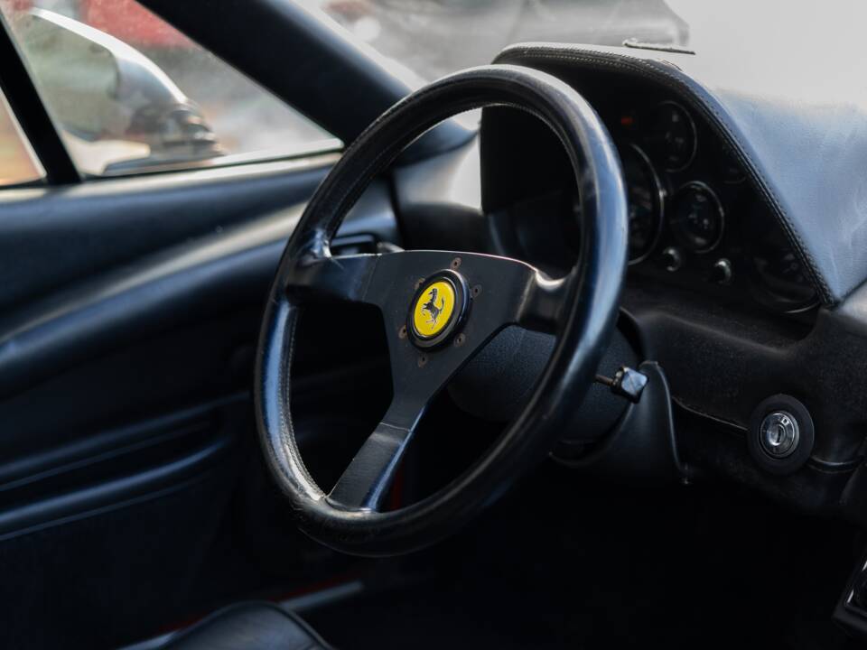Bild 42/50 von Ferrari 308 GTBi Quattrovalvole (1983)