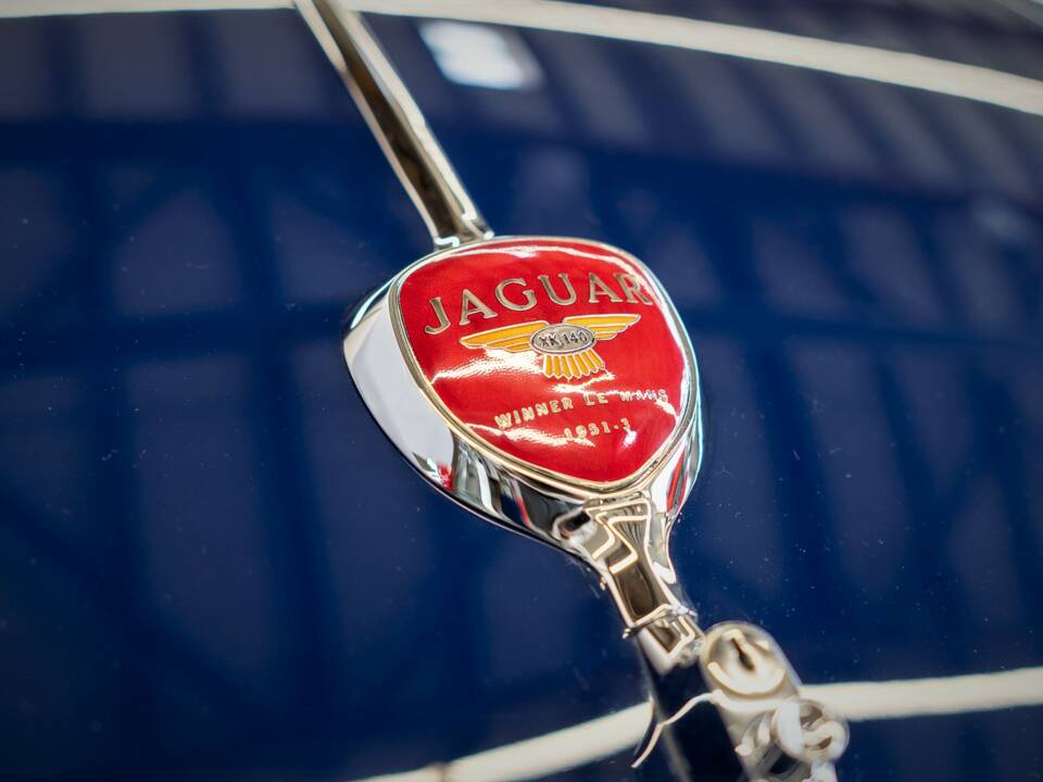 Immagine 39/62 di Jaguar XK 140 OTS (1954)