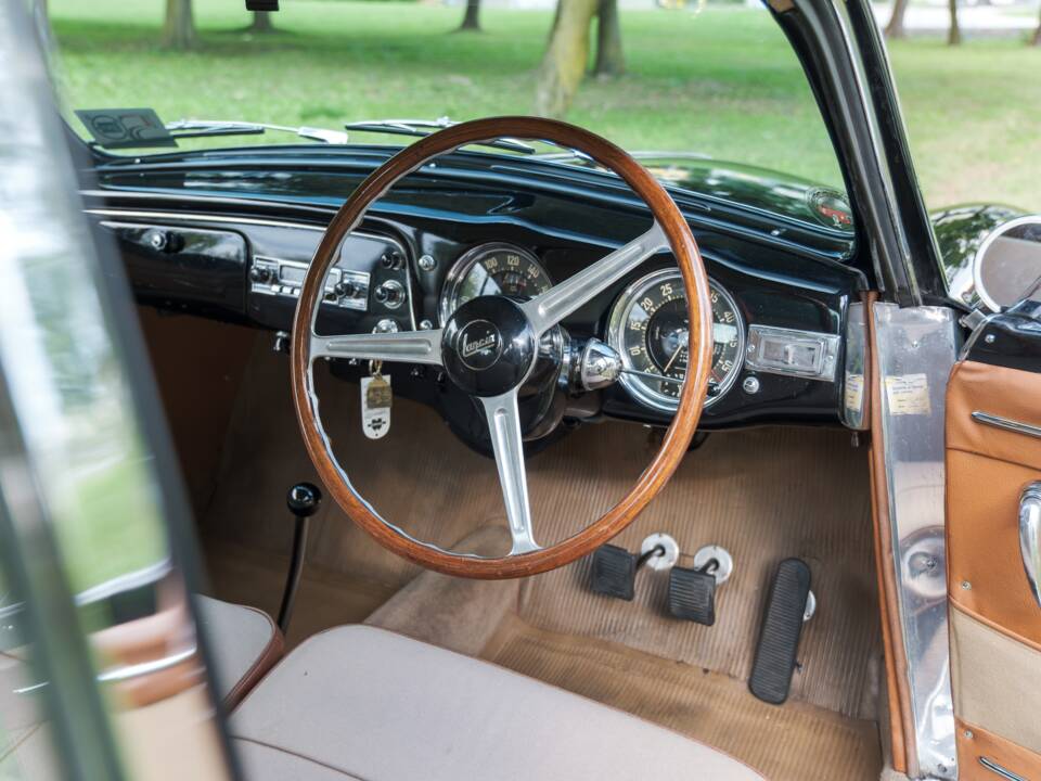 Image 38/97 of Lancia Aurelia B20 GT 2500 (1957)