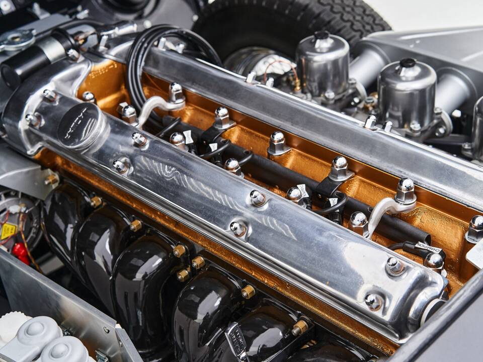 Bild 89/99 von Jaguar E-Type 4.2 (1966)
