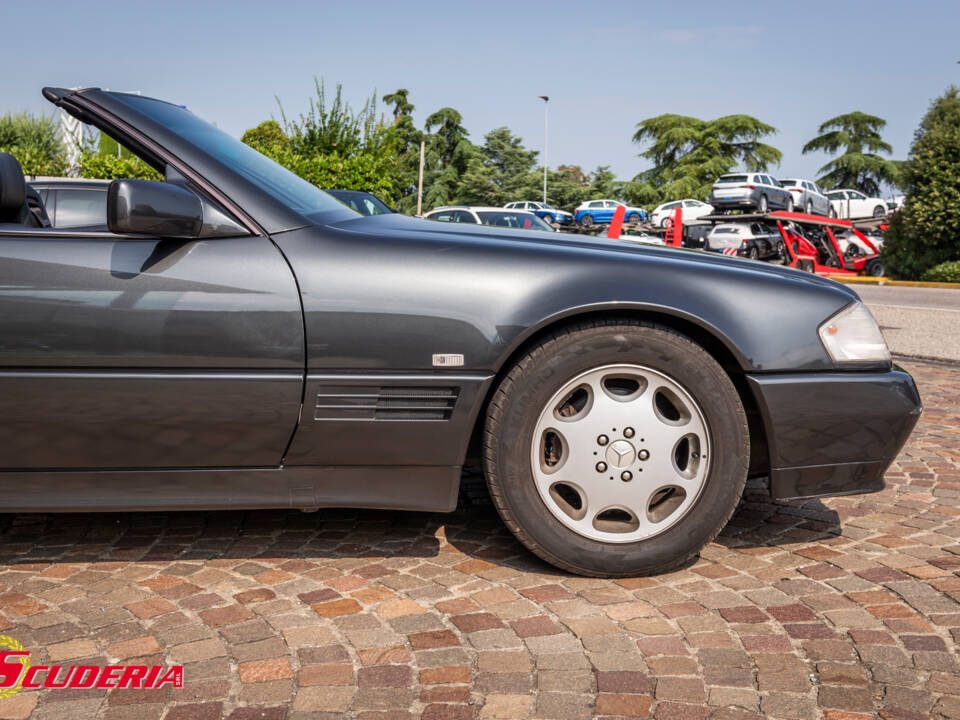 Imagen 18/34 de Mercedes-Benz 500 SL (1992)