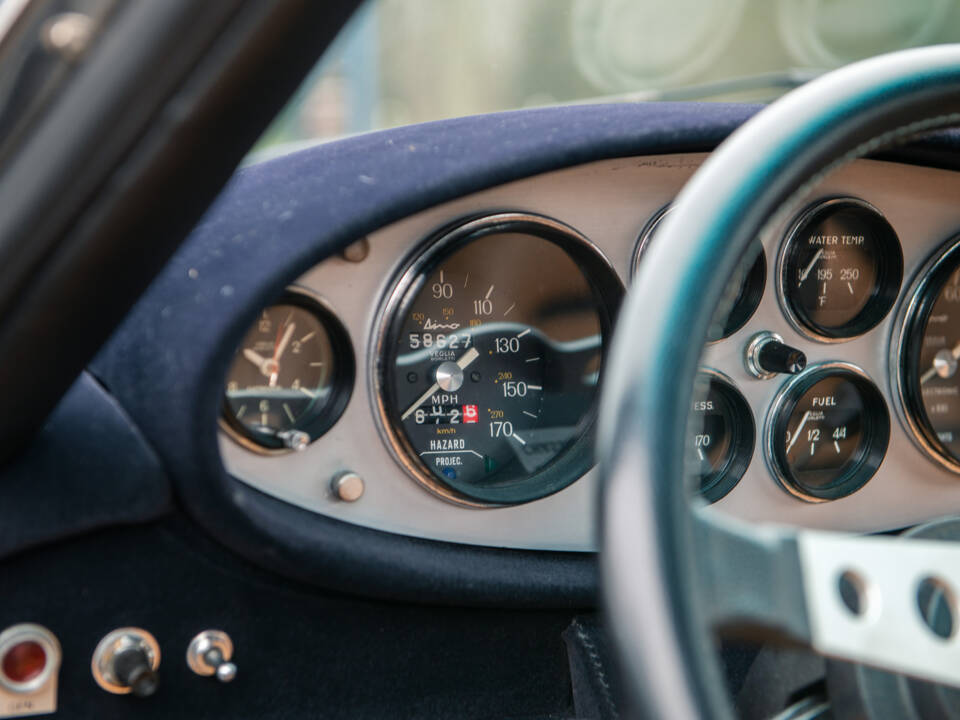 Bild 16/21 von Ferrari Dino 246 GTS (1974)