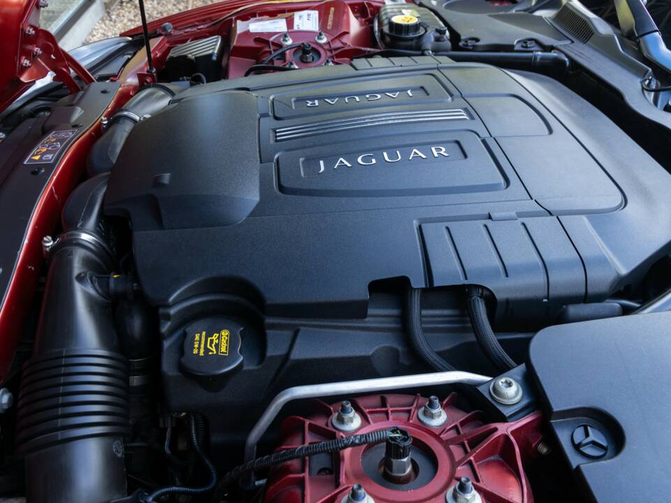 Image 4/50 of Jaguar XK (2011)