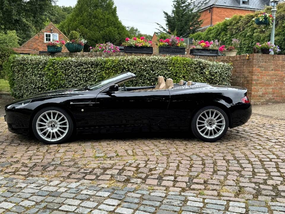 Image 5/32 of Aston Martin DB 9 Volante (2006)