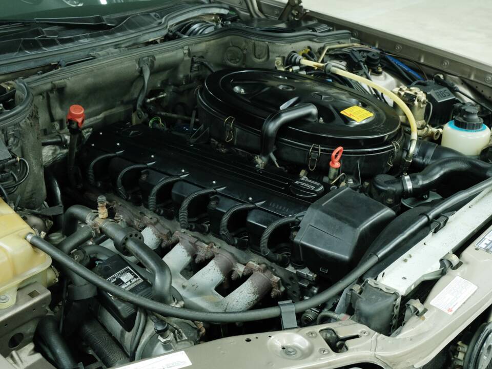 Bild 22/50 von Mercedes-Benz 300 SEL (1986)