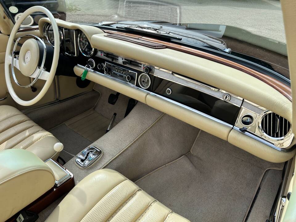 Immagine 18/34 di Mercedes-Benz 280 SL (1969)