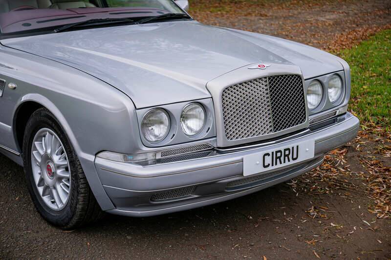 Image 14/50 of Bentley Continental R (1996)