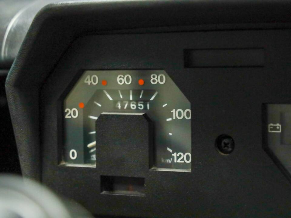 Image 46/50 of FIAT 900E (1980)
