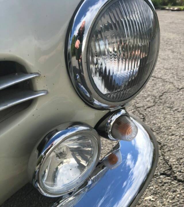 Immagine 18/69 di Volkswagen Karmann Ghia 1200 (1958)