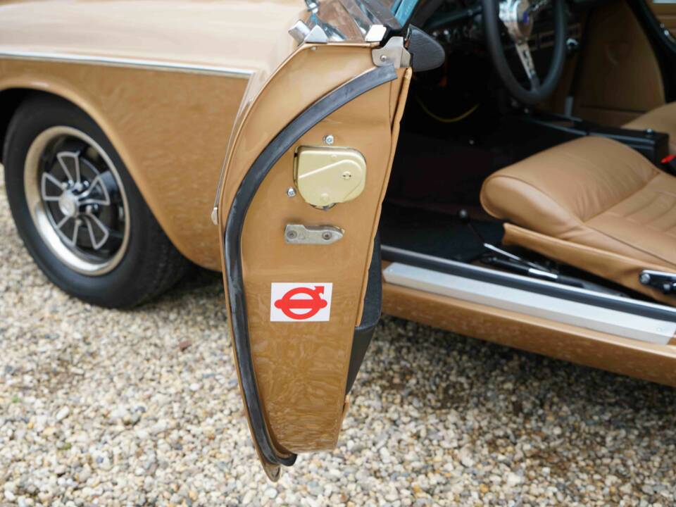 Image 46/50 of Volvo 1800 E (1971)