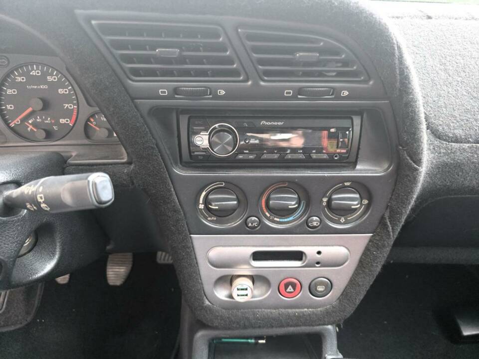 Immagine 16/30 di Peugeot 306 2.0i GTi6 (1997)