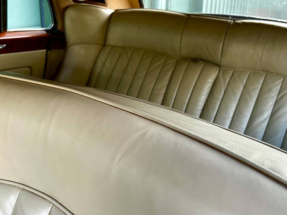 Image 11/16 of Rolls-Royce Silver Cloud I (1957)