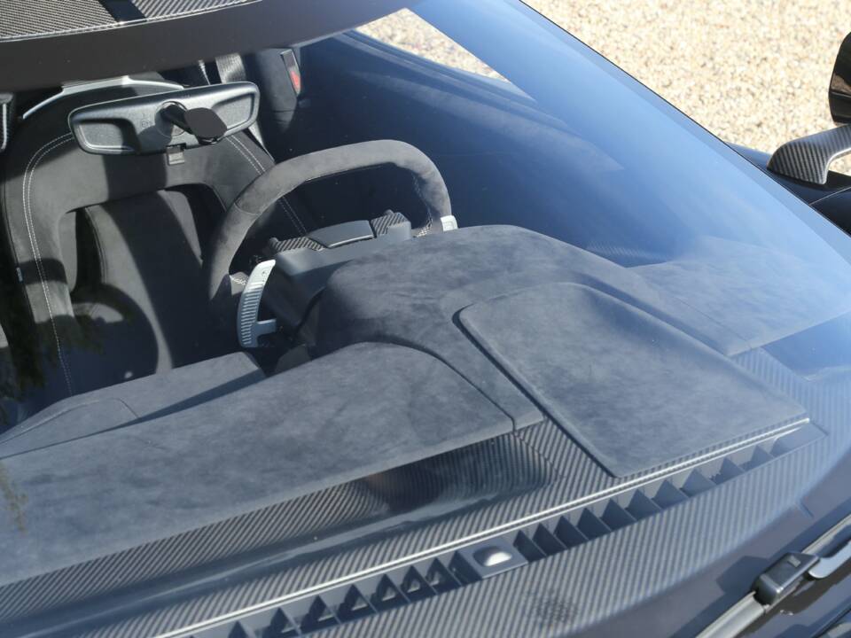 Image 11/50 of Ford GT Carbon Series (2021)