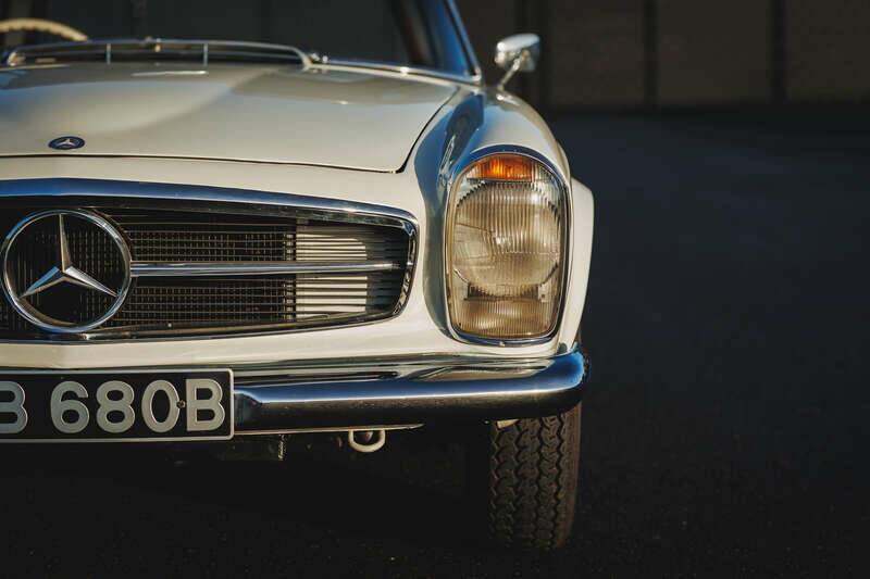 Image 8/10 of Mercedes-Benz 230 SL (1964)