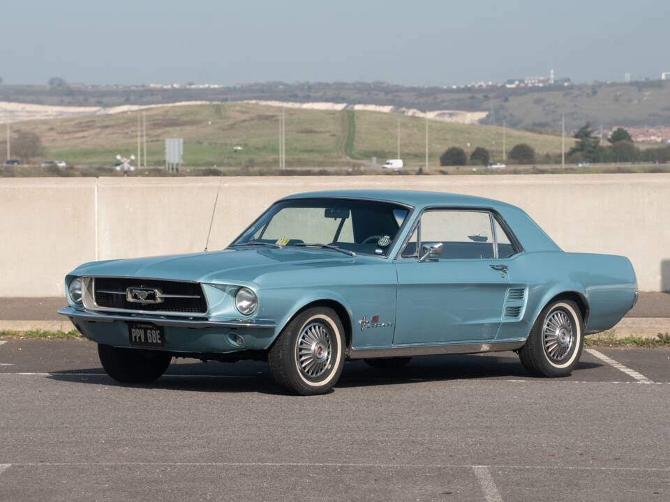Image 38/50 of Ford Mustang 200 (1967)