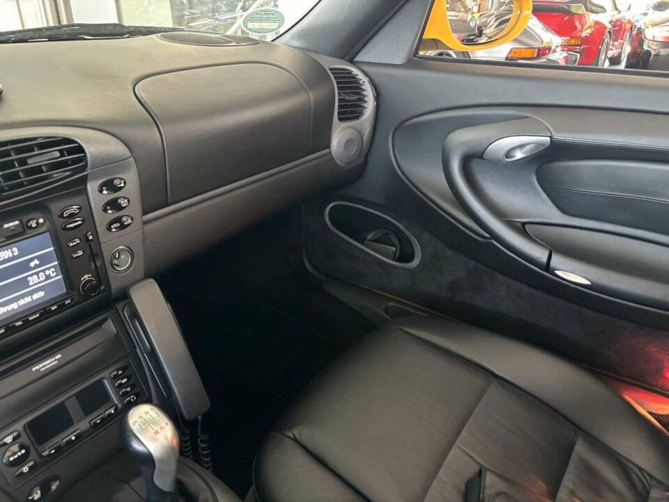 Bild 4/6 von Porsche 911 Carrera (1999)