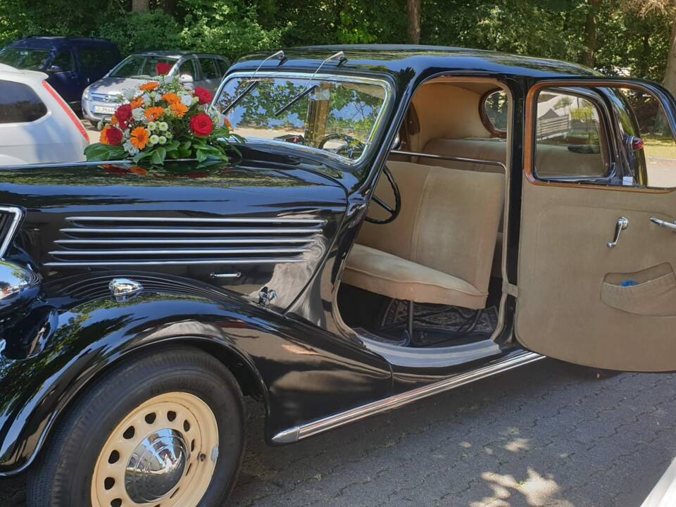 Afbeelding 12/13 van Renault Celtaquatre (1936)