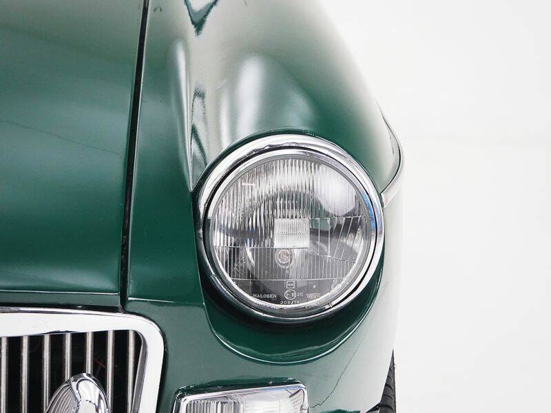 Immagine 14/15 di MG MGB (1977)