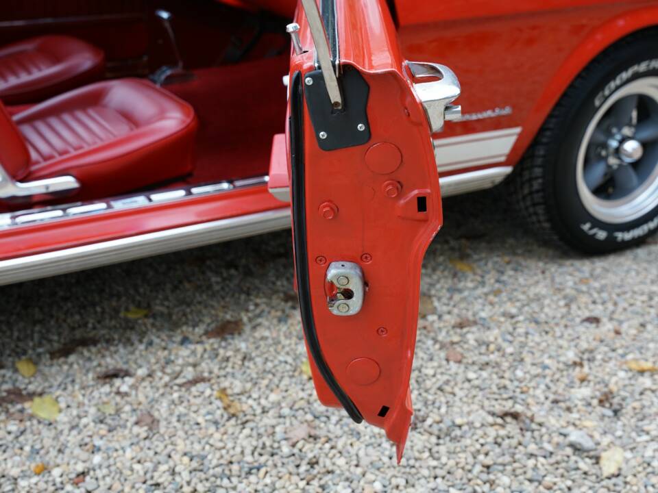 Immagine 45/50 di Ford Mustang 289 (1965)