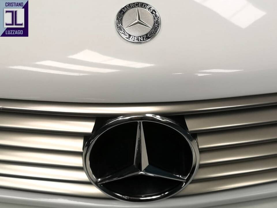 Image 19/54 of Mercedes-Benz 500 SL (1991)