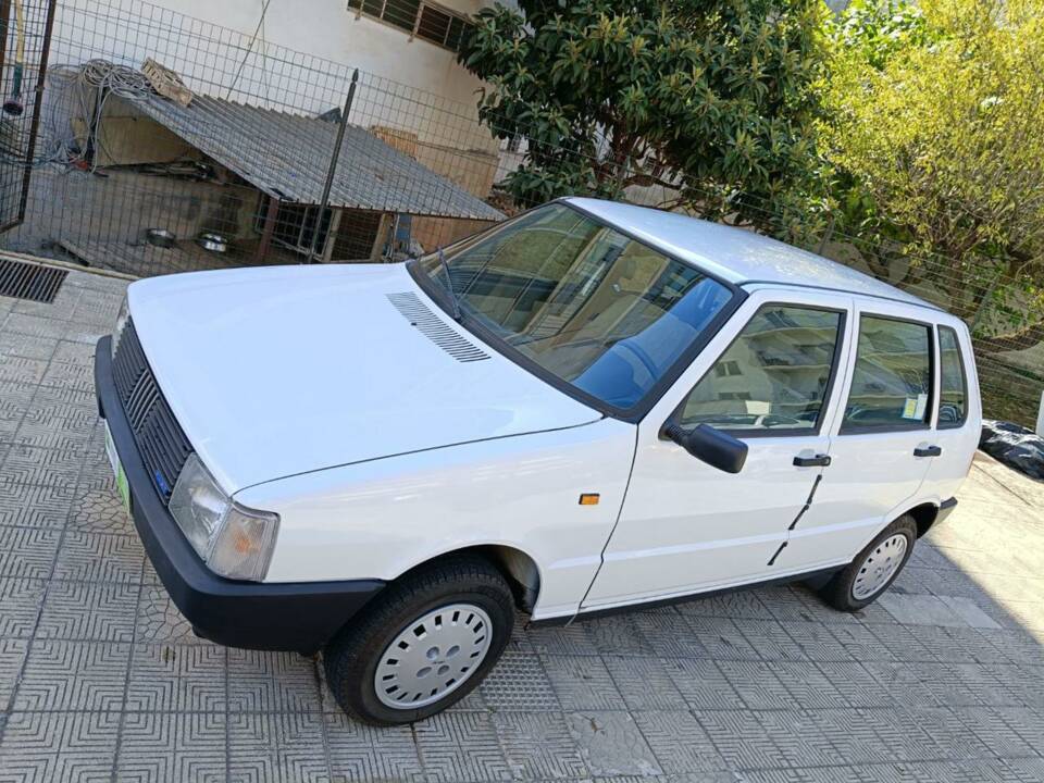 Image 32/48 of FIAT Uno 60 (1988)