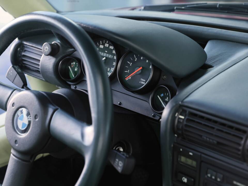 Bild 36/50 von BMW Z1 Roadster (1991)
