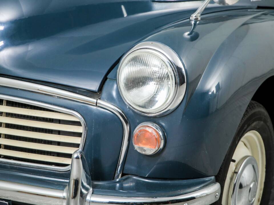 Image 21/50 of Morris Minor 1000 (1967)