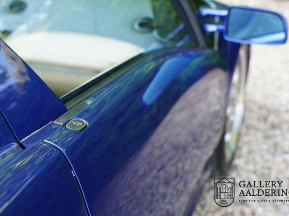 Image 22/50 of Lamborghini Diablo VT Roadster (1996)