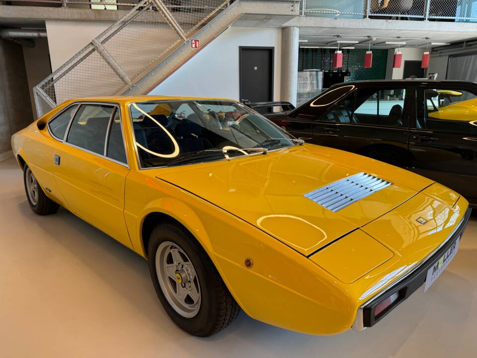 Immagine 7/22 di Ferrari Dino 208 GT4 (1975)