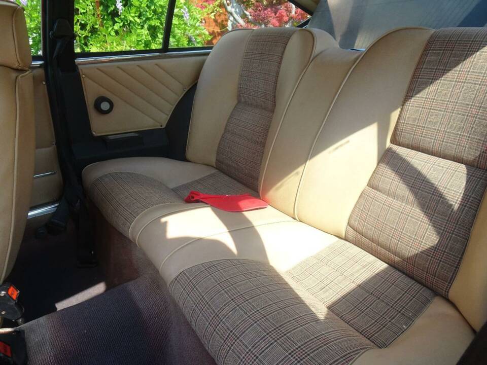 Image 14/35 of Alfa Romeo Alfetta GT 1.6 (1978)