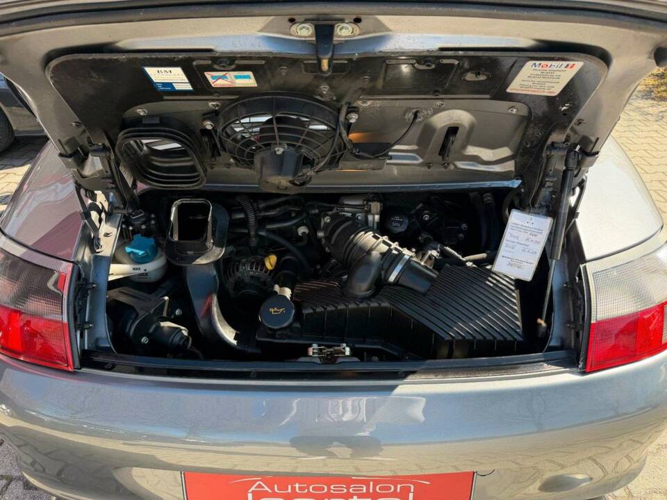 Afbeelding 21/30 van Porsche 911 Carrera (2003)