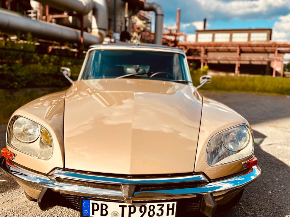 Immagine 1/54 di Citroën DS 21 Pallas (1972)