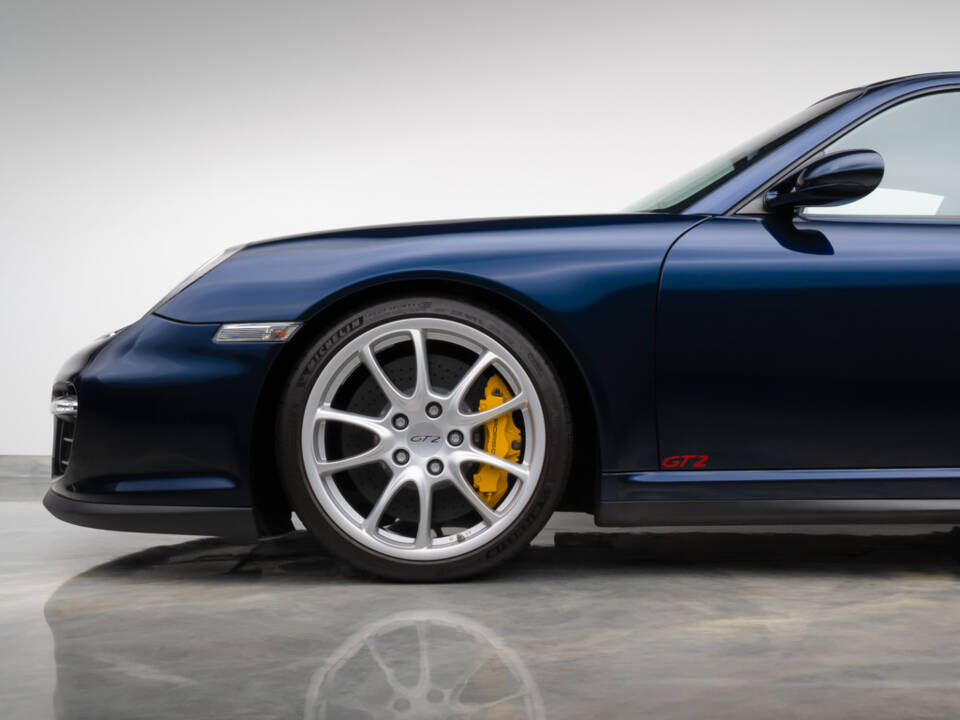 Bild 32/42 von Porsche 911 GT2 (2008)
