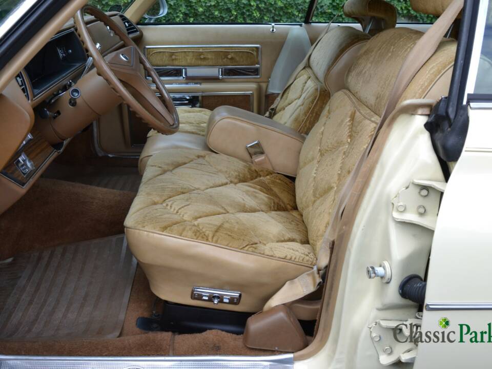 Image 11/50 de Buick Electra 225 Hardtop (1976)