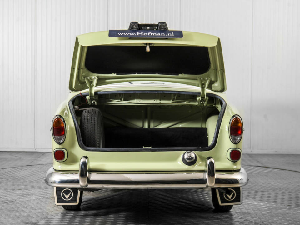 Bild 38/50 von Volvo P 121 (1967)
