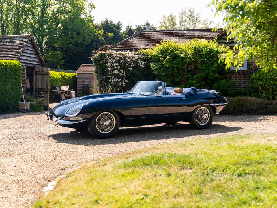 Image 6/86 de Jaguar E-Type (1967)