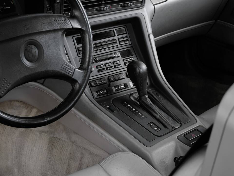 Bild 20/45 von BMW 850i (1990)