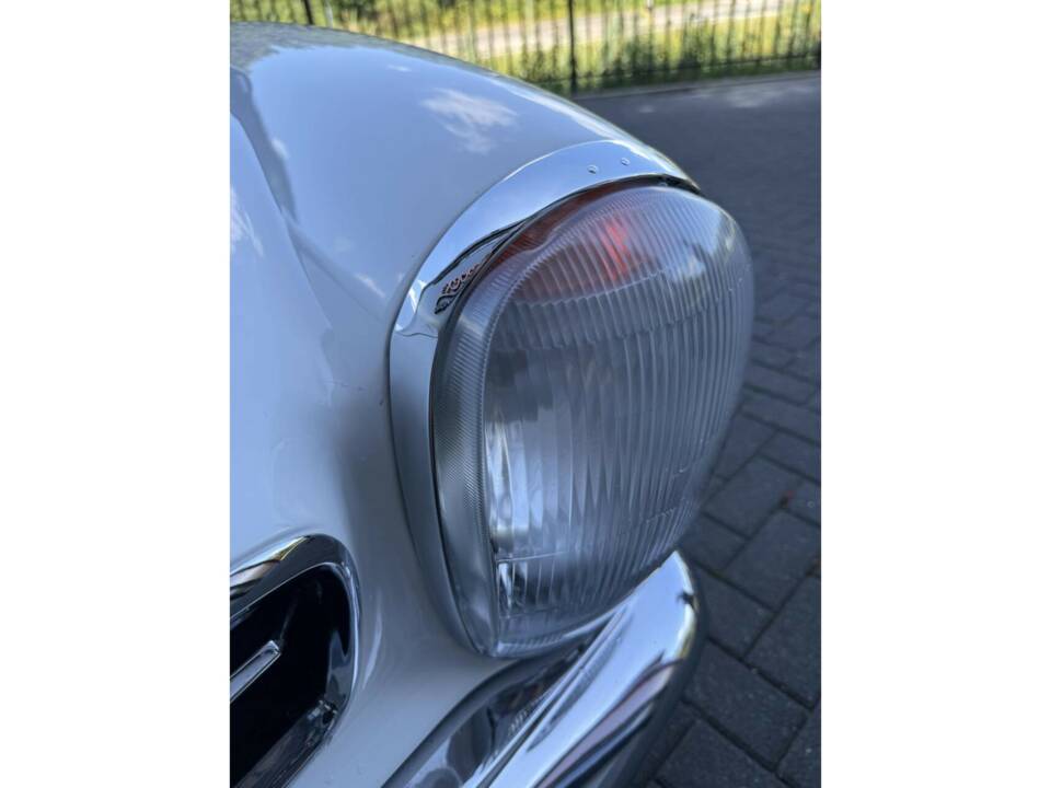 Bild 36/50 von Mercedes-Benz 280 SL (1969)