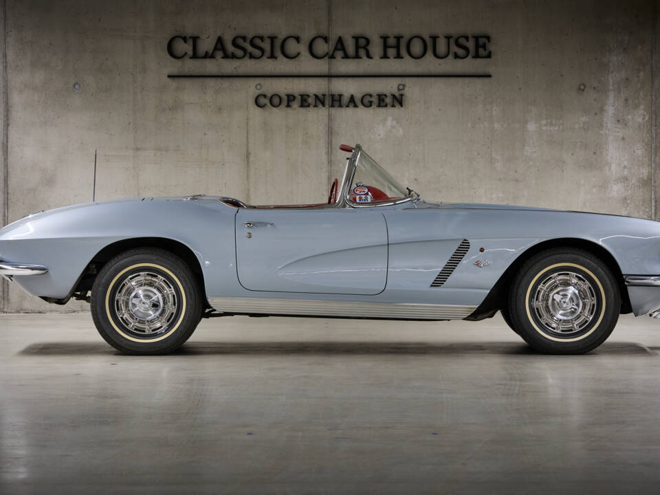 Image 6/78 of Chevrolet Corvette (1962)