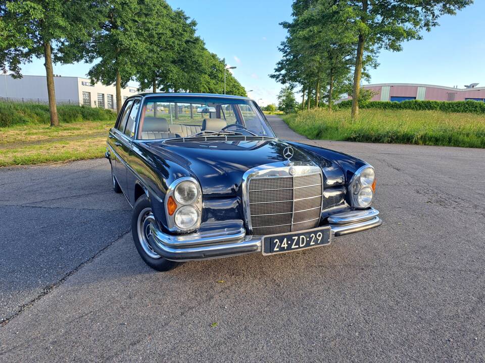 Bild 2/19 von Mercedes-Benz 250 S (1968)