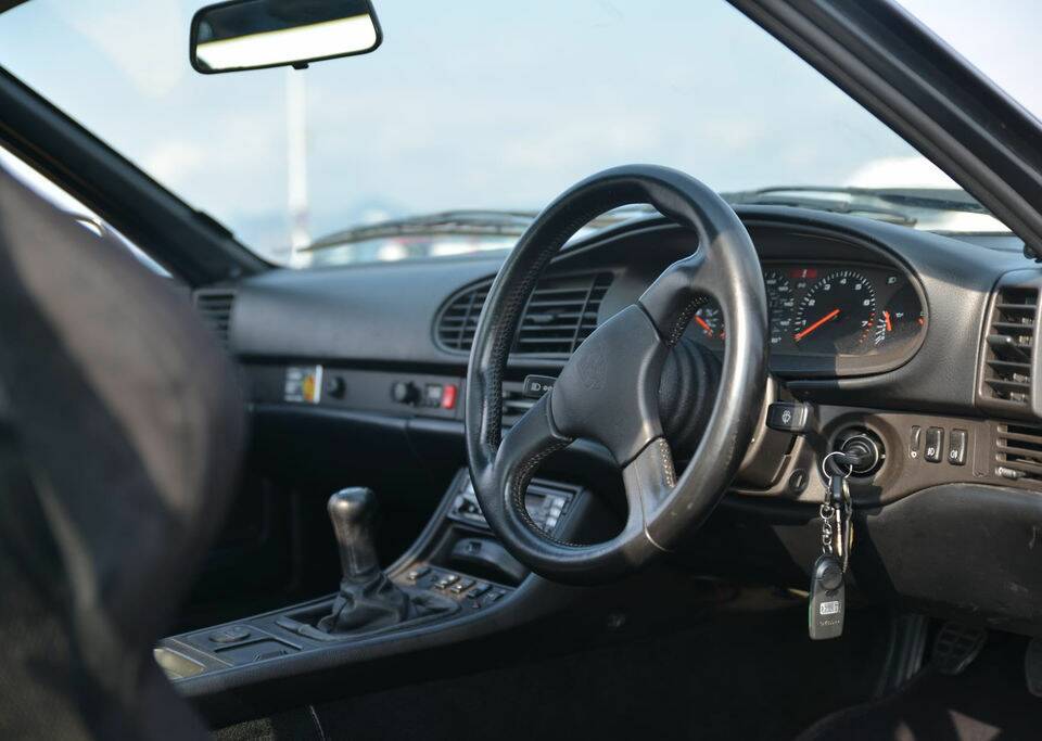 Bild 2/8 von Porsche 968 CS (1995)