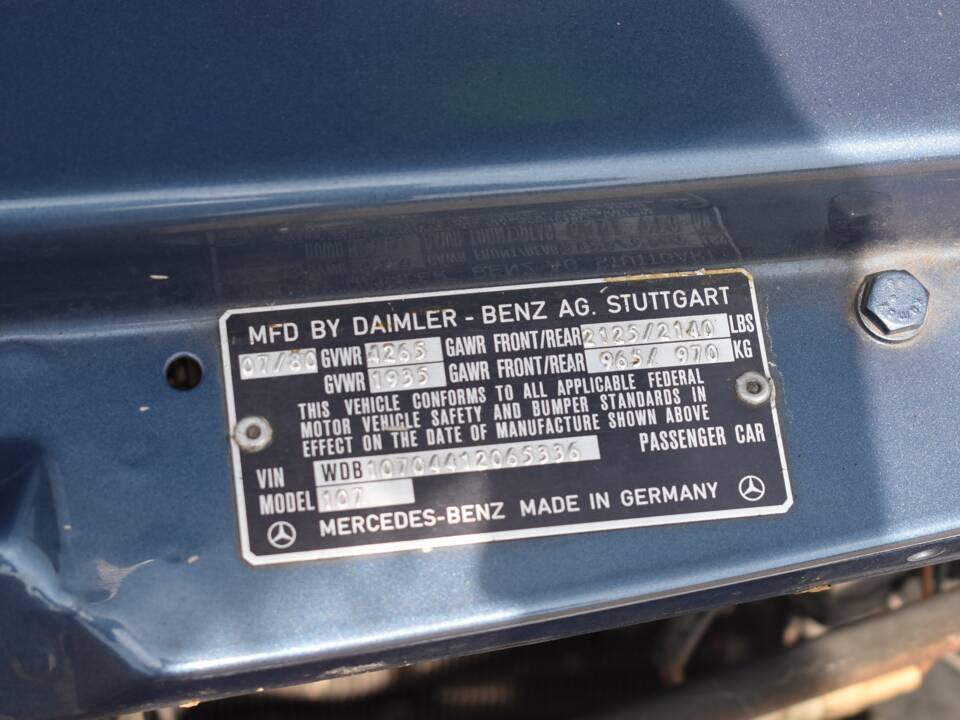 Image 22/25 de Mercedes-Benz 450 SL (1980)