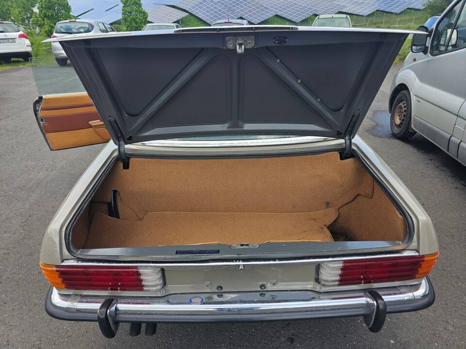 Image 6/27 of Mercedes-Benz 350 SL (1972)