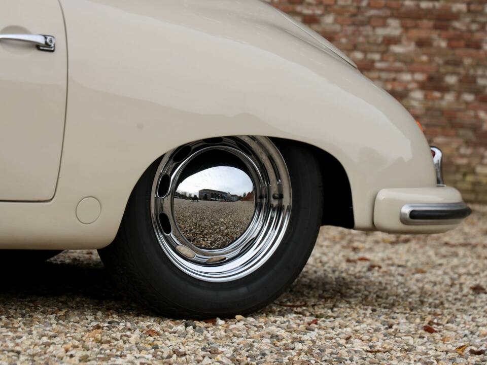 Image 35/50 de Porsche 356 1500 (1952)