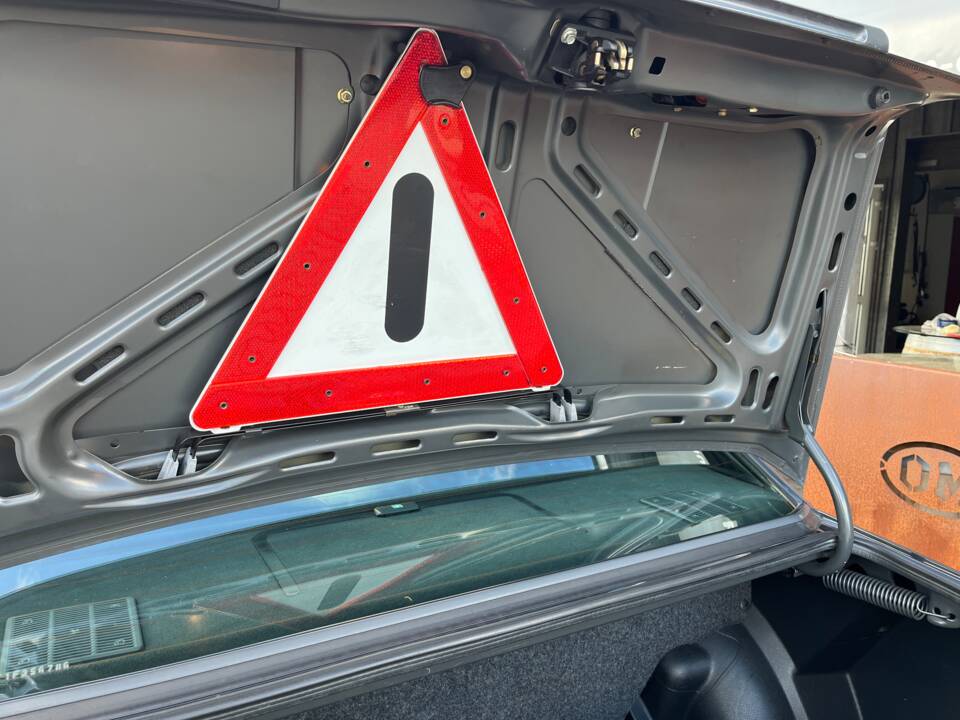 Image 16/21 of Mercedes-Benz 190 E 2.3-16 (1987)