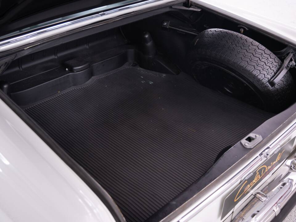 Bild 34/39 von Mercedes-Benz 280 SE 3,5 (1970)